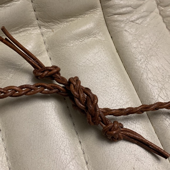 Handmade New Leather Choker with Pearls - Picture 6 of 13